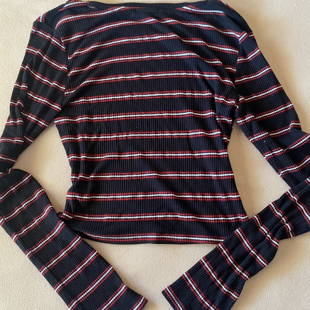 Fashion Nova long sleeve shirt